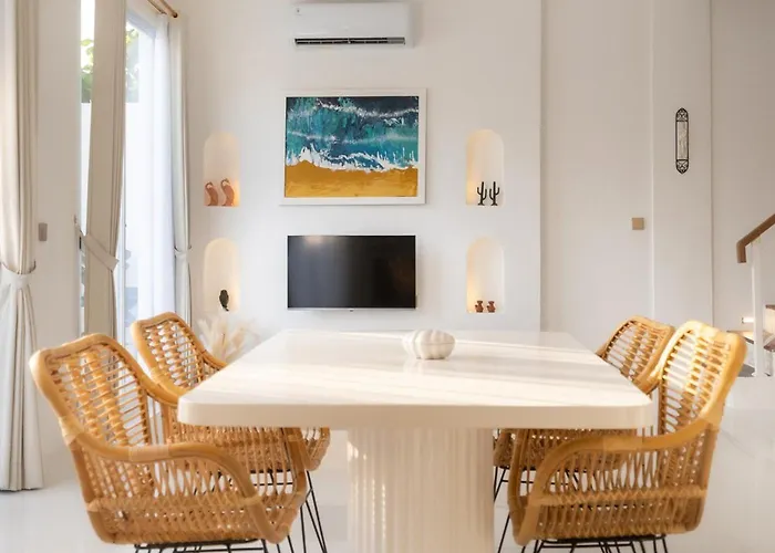 Villa Grega Santorini, 2 Bedroom Walking To Padang Padang *