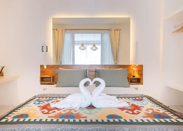 Villa Grega Santorini, 2 Bedroom Walking To Padang Padang Uluwatu (Bali)